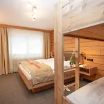 Alpenperle - Ruhige Auszeit Nahe Berwang Mit Bergblick Apartment *