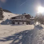 Alpenperle - Ruhige Auszeit Nahe Berwang Mit Bergblick Berwang